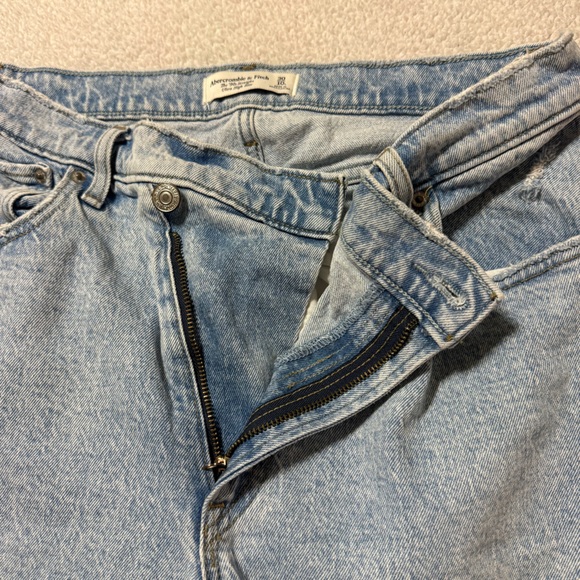 Abercrombie 90s Straight Ultra High Rise Jeans Criss Cross Waist Light Blue A&F - Picture 11 of 15